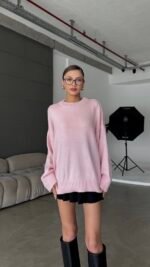 Cross Crew Neck Basic Powder Pink Sweater – Image 2
