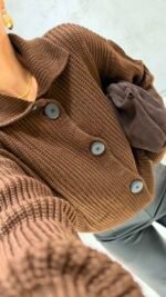 Large Buttoned Knitted Cardigan Brown – Image 2